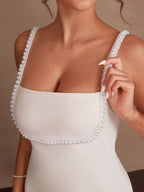 Vestido Mini Elegante de Alça Fina com Detalhe em Pérolas