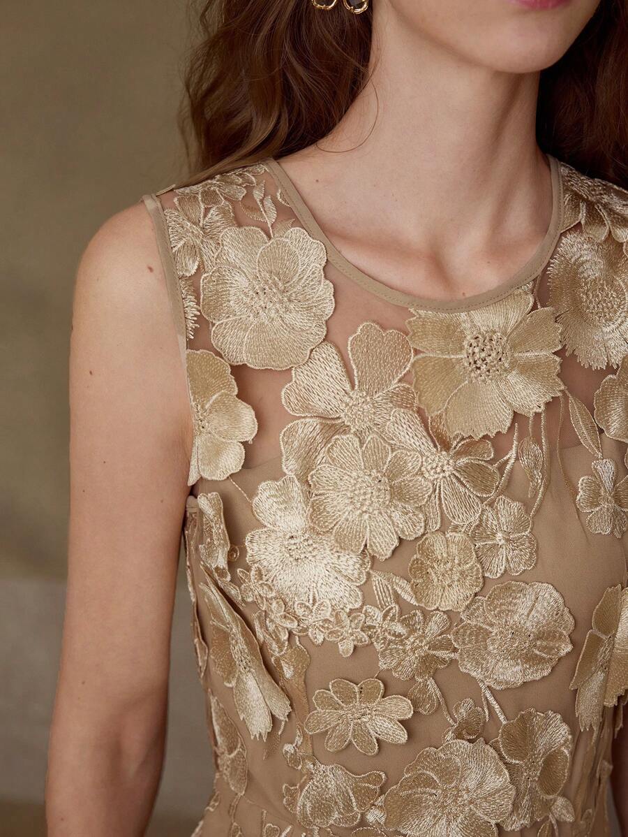 Vestido Floral Contorno