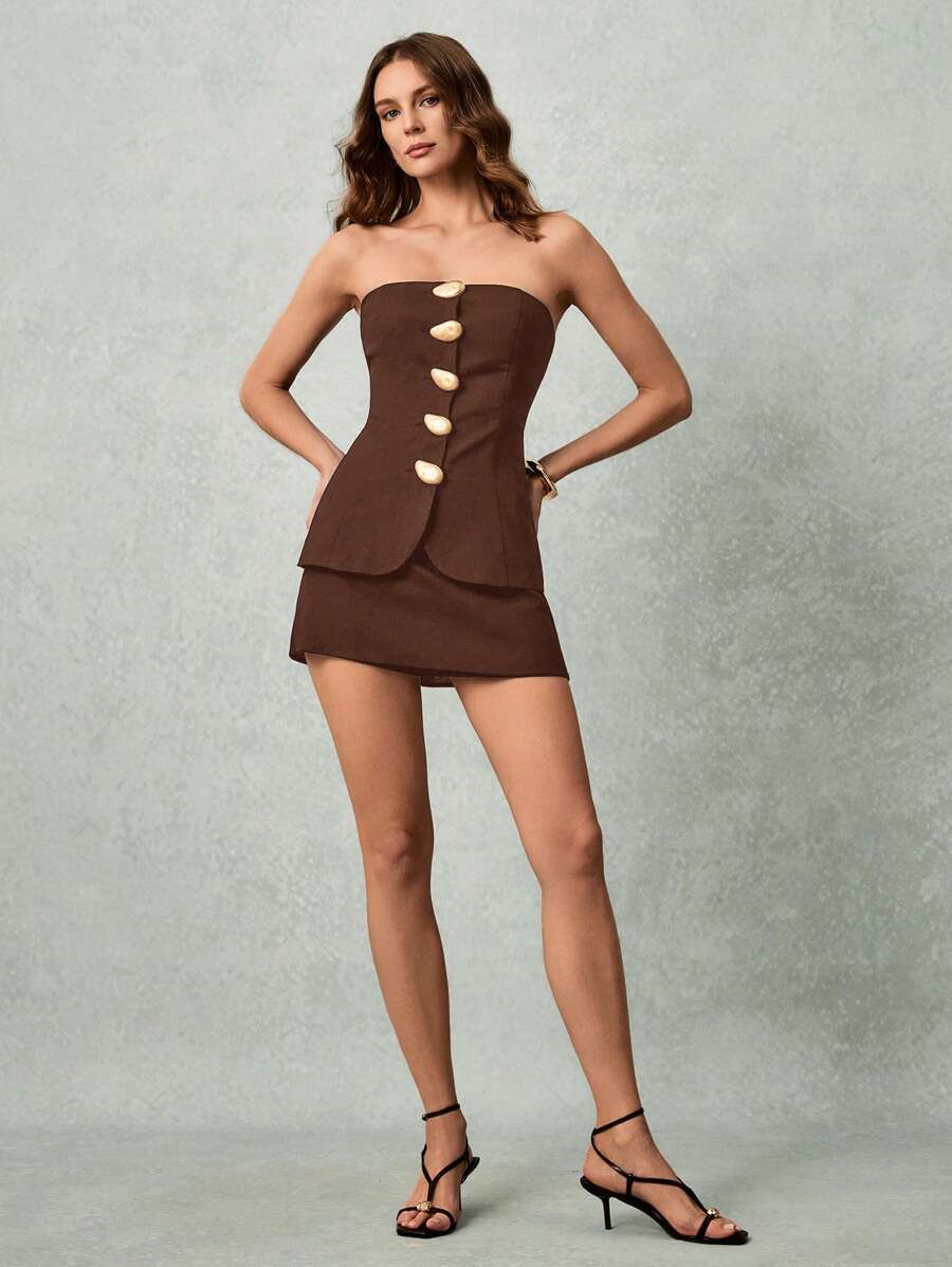 Conjunto Chic – 2 Peças com Top Bandeau e Mini Saia