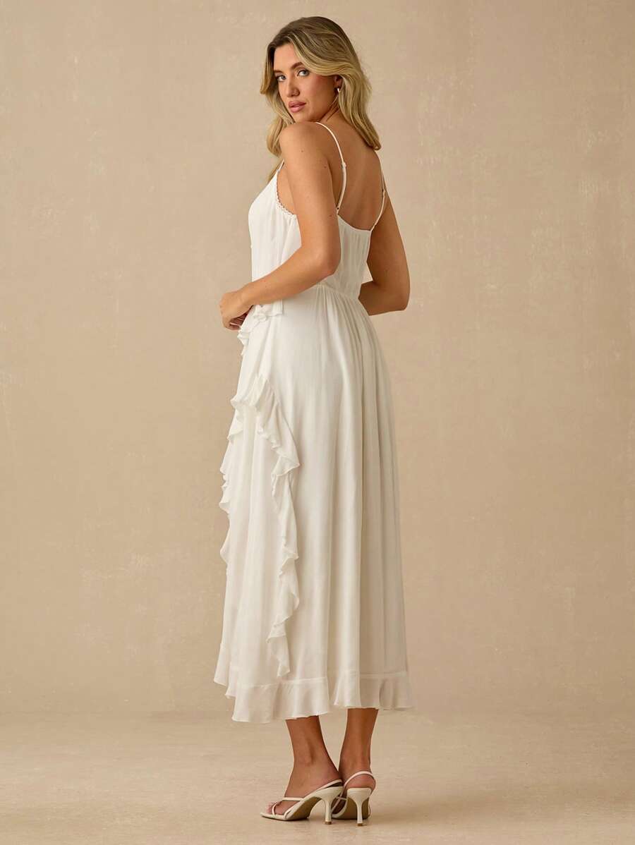 Regata Feminina Boho Branca com Bainha Assimétrica