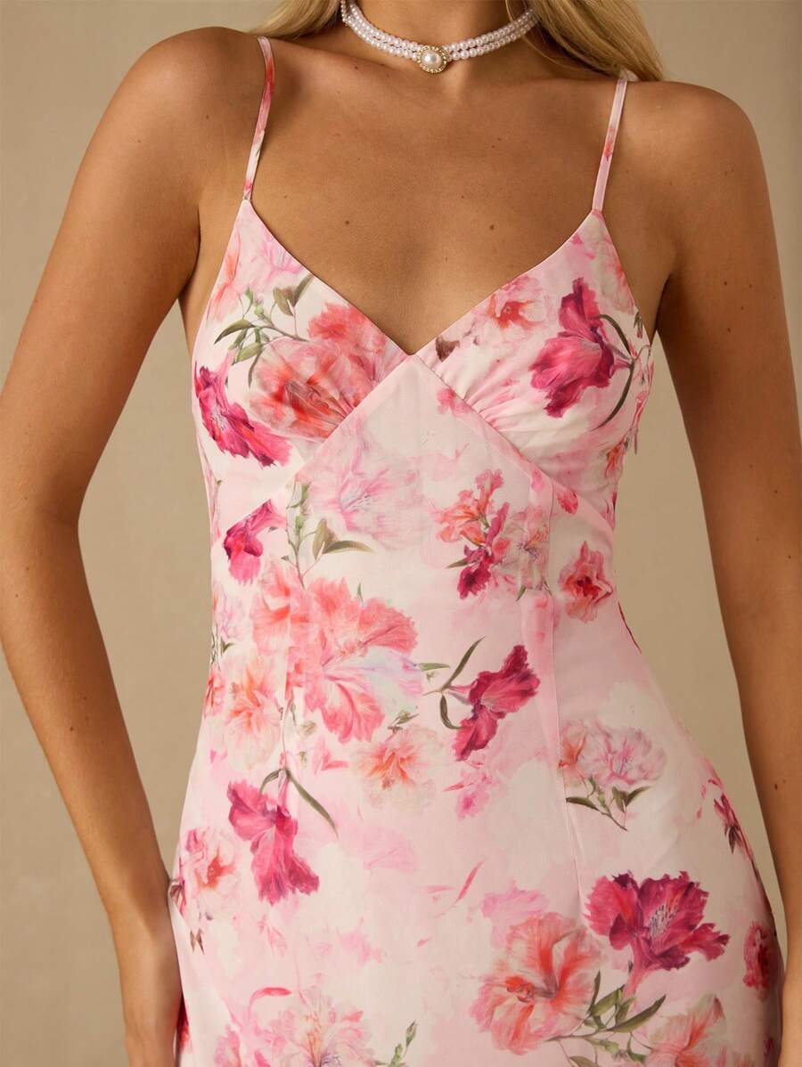 Vestido Longo Romântico com Estampa Floral e Alças Finas