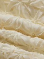 Vestido estilo francês com camadas de tecido recortado