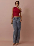 Top Assimétrico Feminino Romântico com Rosa 3D no Ombro