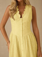 Vestido Longo Elegante com Decote em V Bordado e Cintura Ajustada