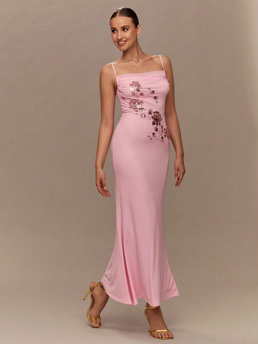 Vestido Longo Sereia com Alças Finas e Bordado em Tule