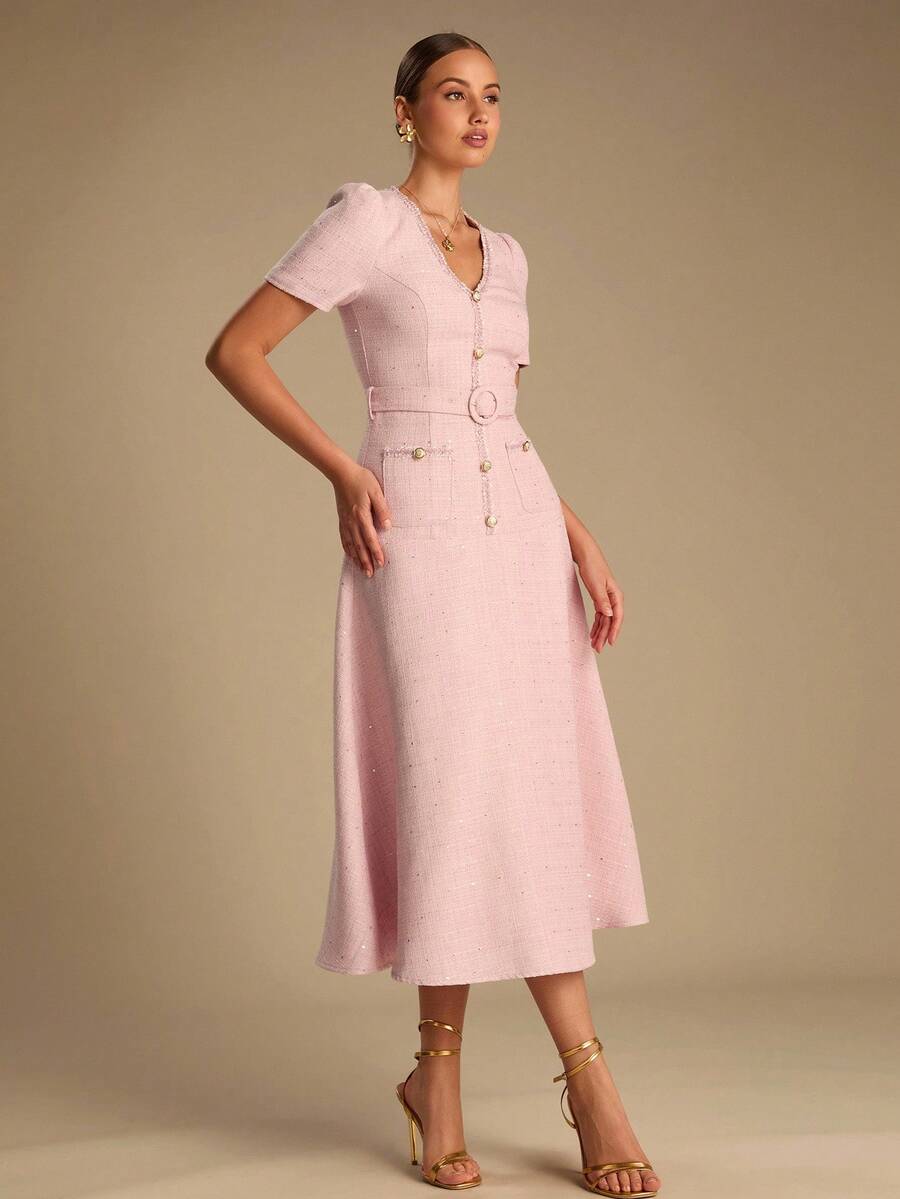 Vestido Longo Elegante com Botões, Cinto e Detalhes em Lantejoulas