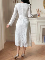 Vestido Elegante de Renda Vazada