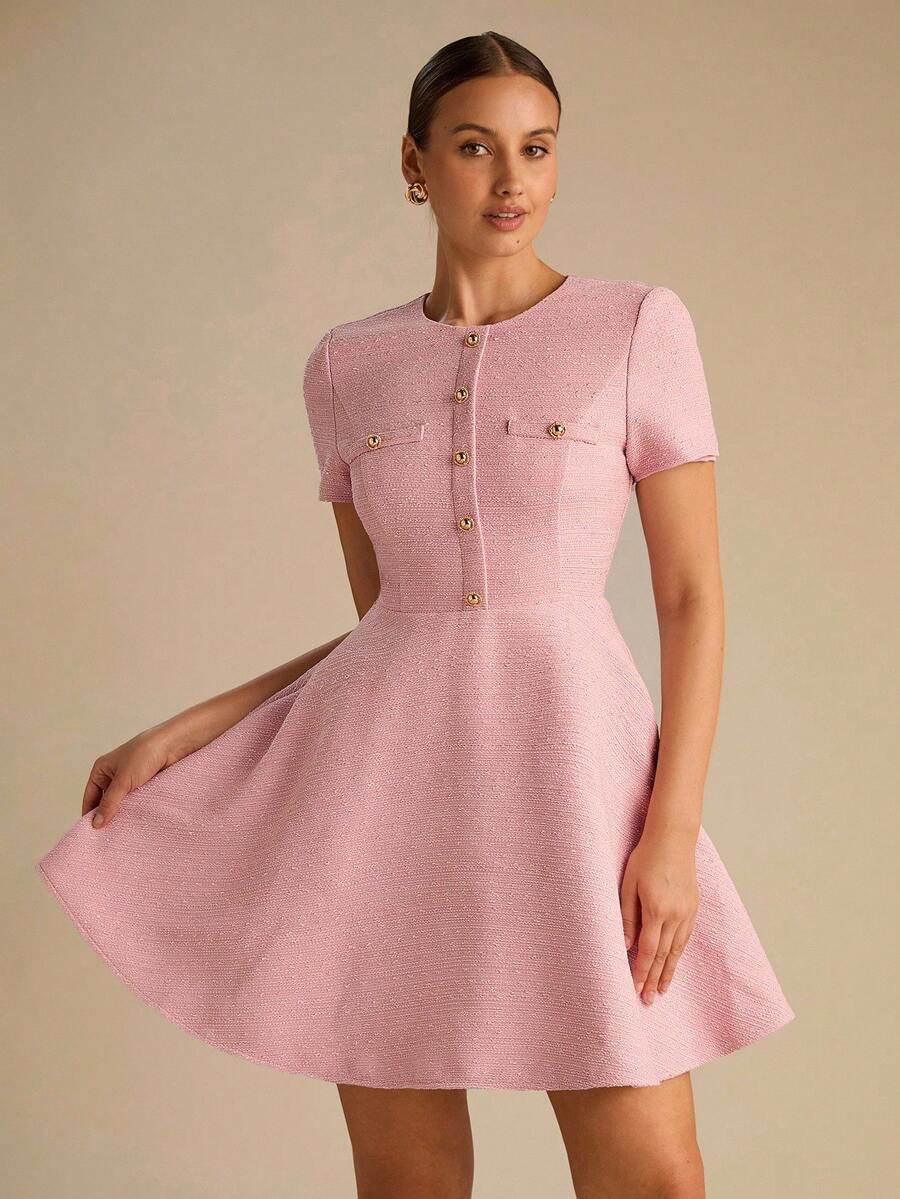 Vestido Aurora de Manga Curta com Gola Redonda e Botões