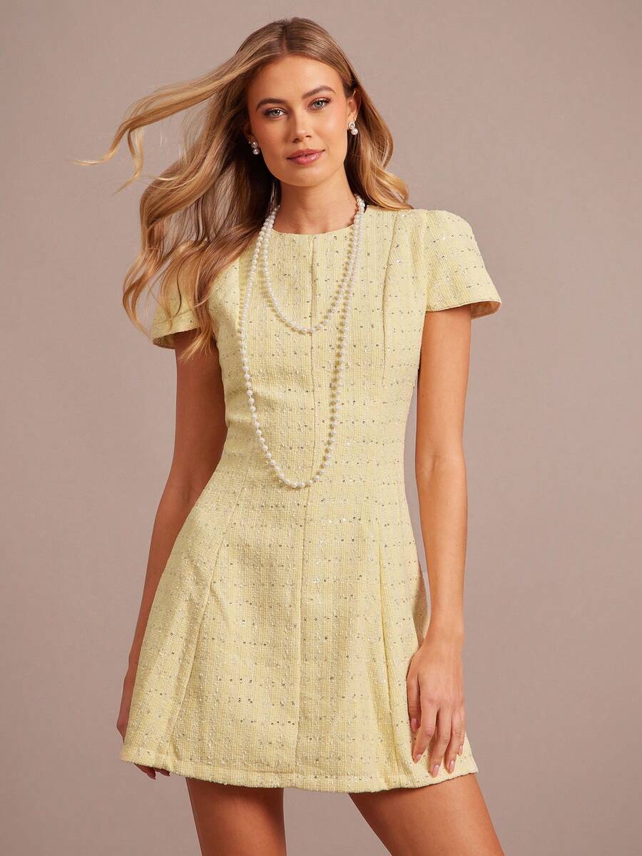 Vestido Curto Minimalista  Estilo Francês