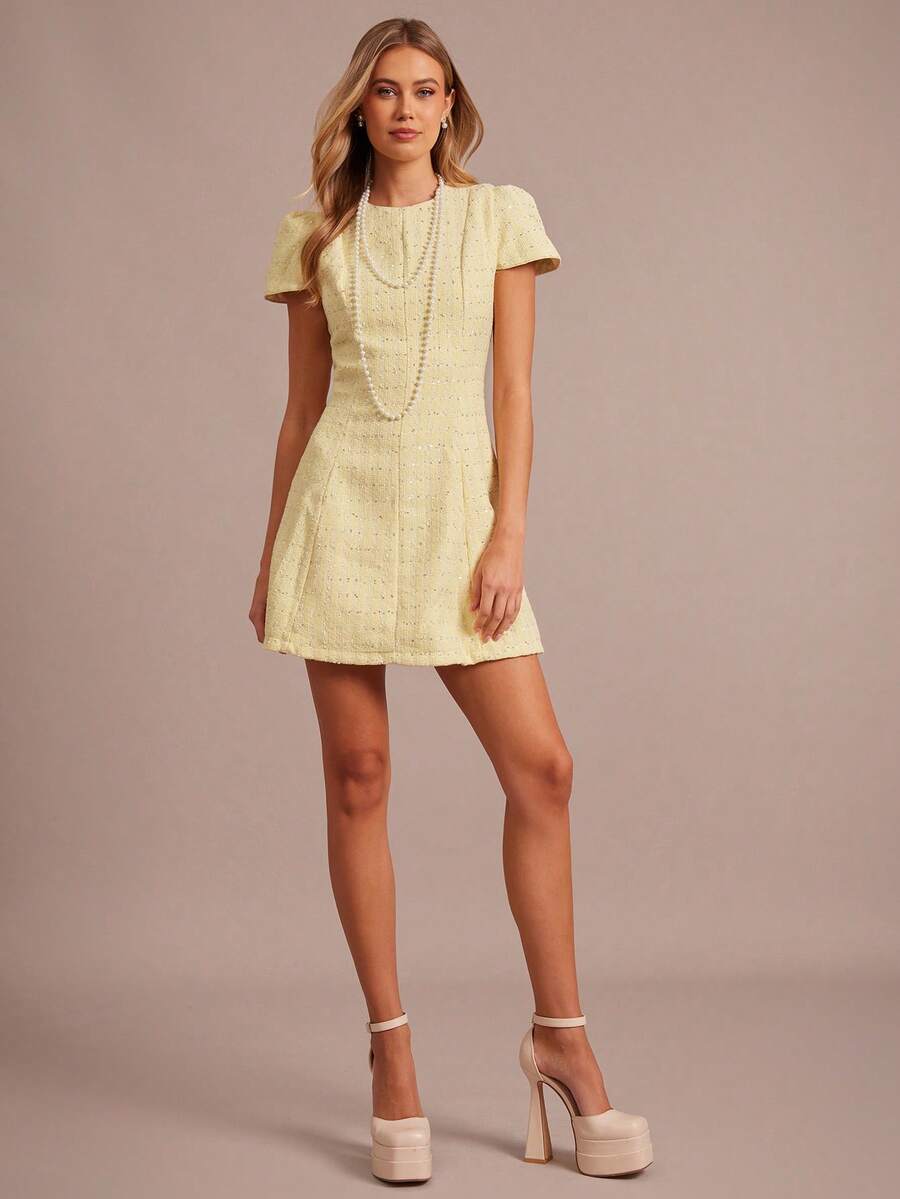 Vestido Curto Minimalista  Estilo Francês