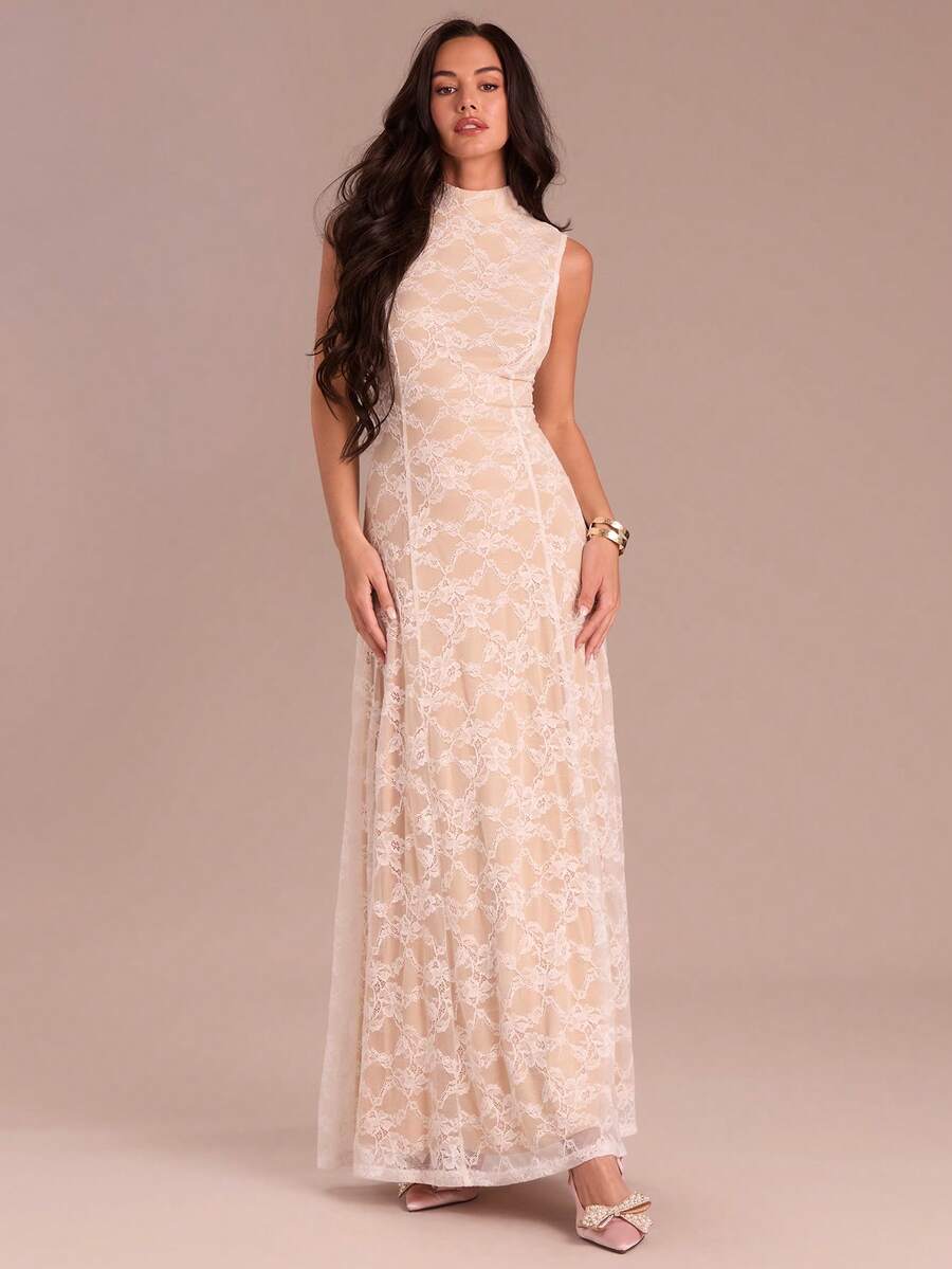 Vestido Longo Romântico em Renda Crochê Branca