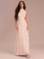 Vestido Longo Romântico em Renda Crochê Branca