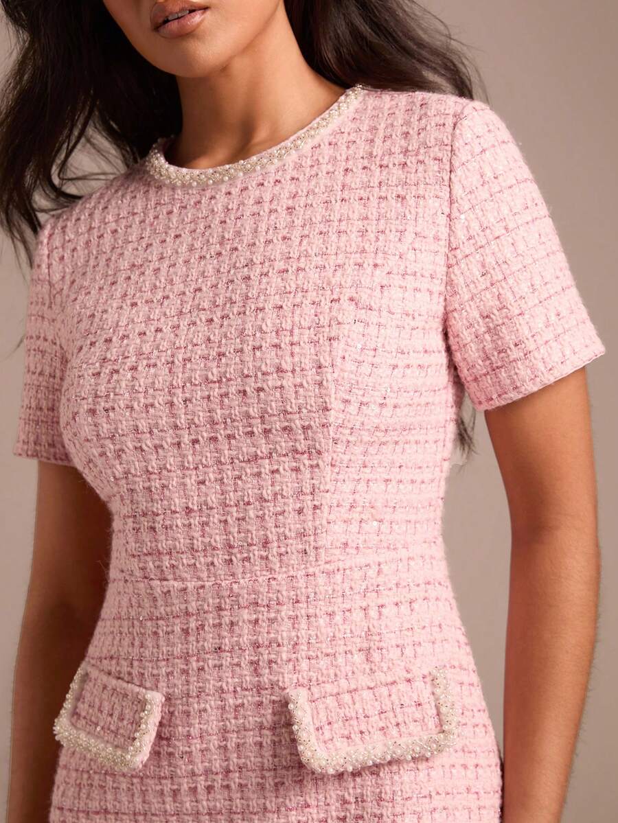 Vestido  de Manga Curta com Gola Redonda e Estampa Xadrez