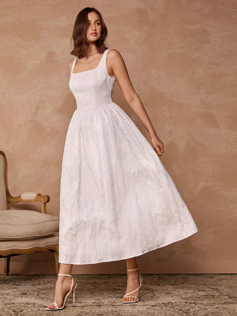 Vestido Longo Elegante A-Line com Decote Quadrado e Alças Finas