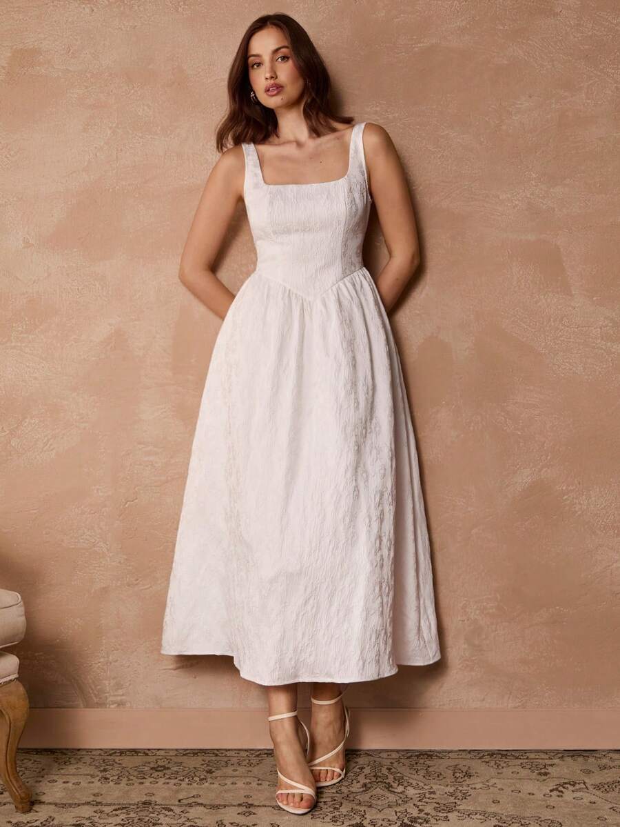 Vestido Longo Elegante A-Line com Decote Quadrado e Alças Finas