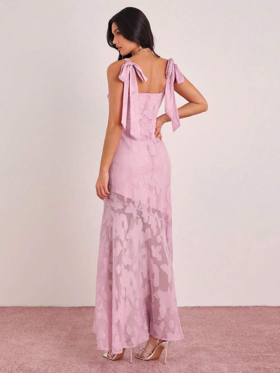 Vestido Longo Sereia Malva com Estampa em Relevo e Costas Abertas