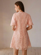 Vestido Mini Premium com Detalhes em Pérolas e Lantejoulas