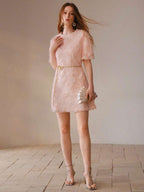 Vestido Mini Premium com Detalhes em Pérolas e Lantejoulas